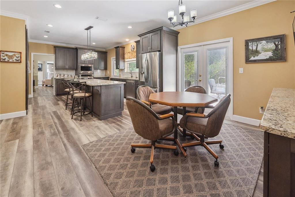 待售: $649,000 (4 贝兹, 3 浴室, 3312 平方英尺)