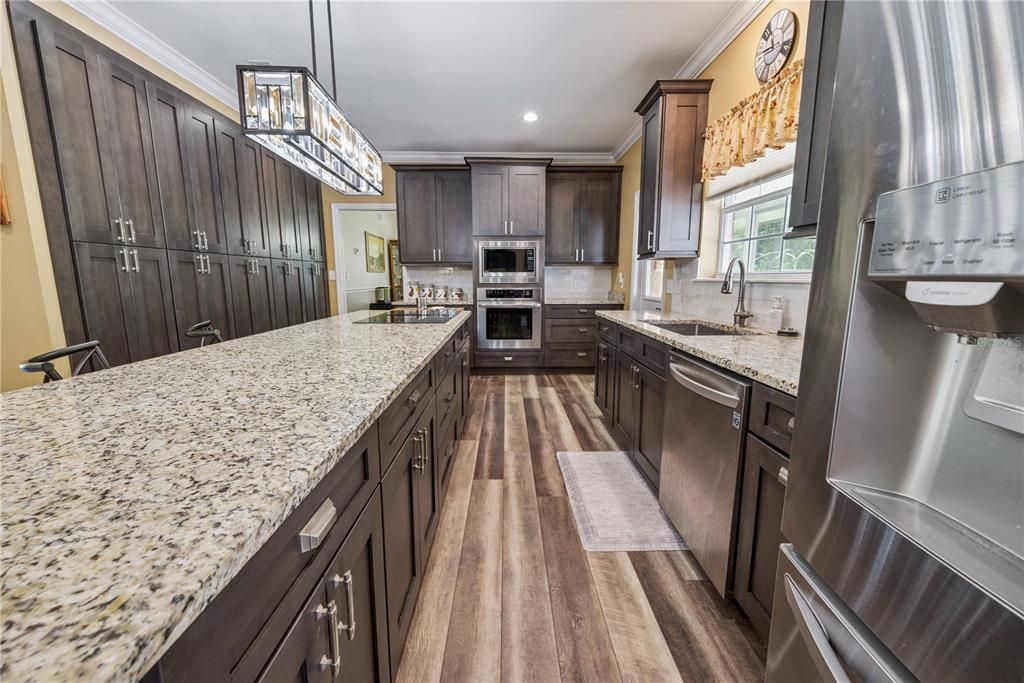 待售: $649,000 (4 贝兹, 3 浴室, 3312 平方英尺)