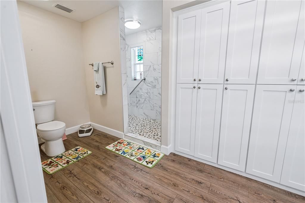 待售: $649,000 (4 贝兹, 3 浴室, 3312 平方英尺)