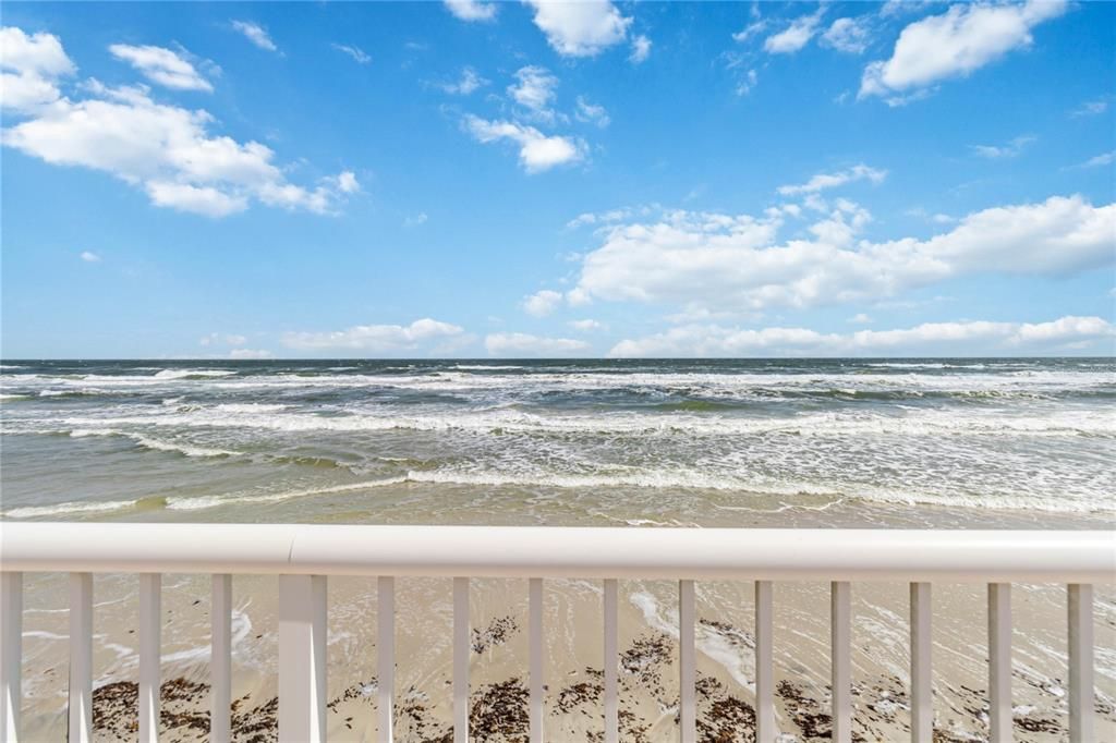 待售: $470,000 (2 贝兹, 2 浴室, 1275 平方英尺)