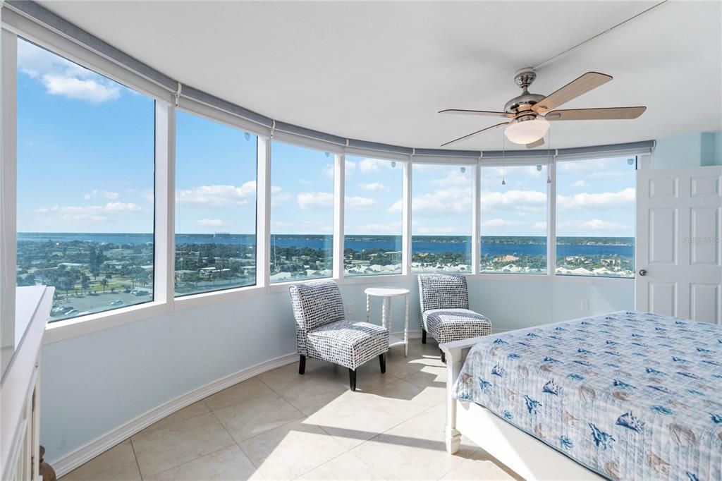 待售: $470,000 (2 贝兹, 2 浴室, 1275 平方英尺)