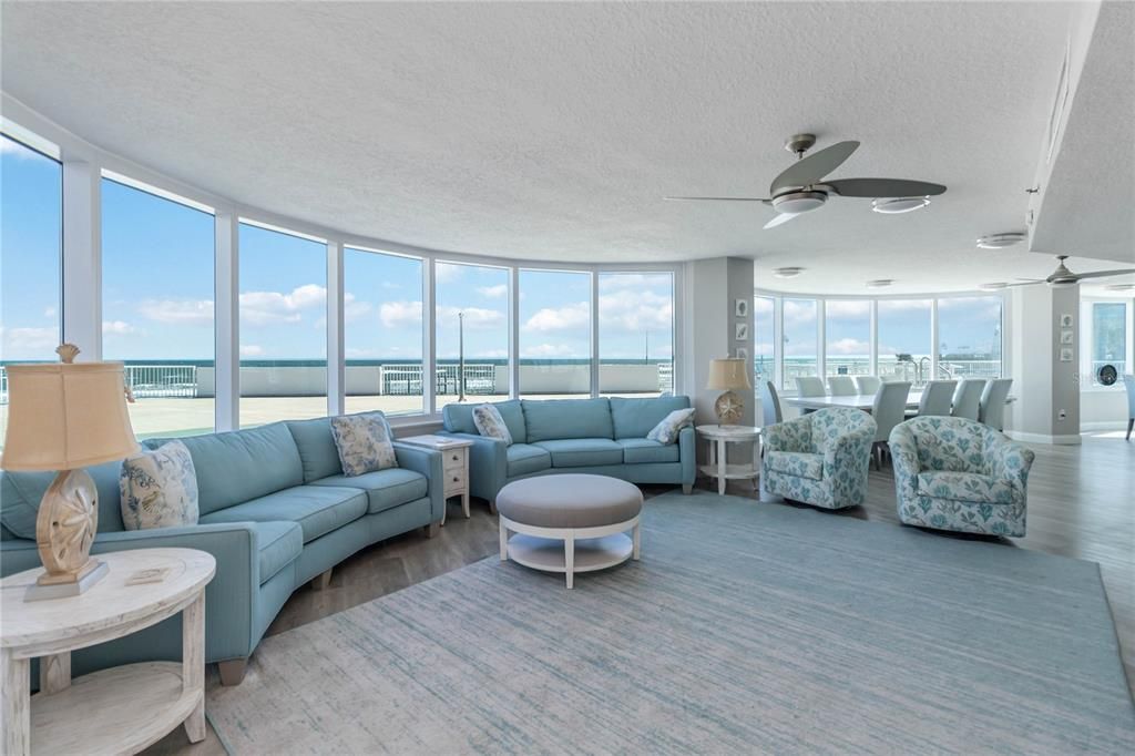 待售: $470,000 (2 贝兹, 2 浴室, 1275 平方英尺)