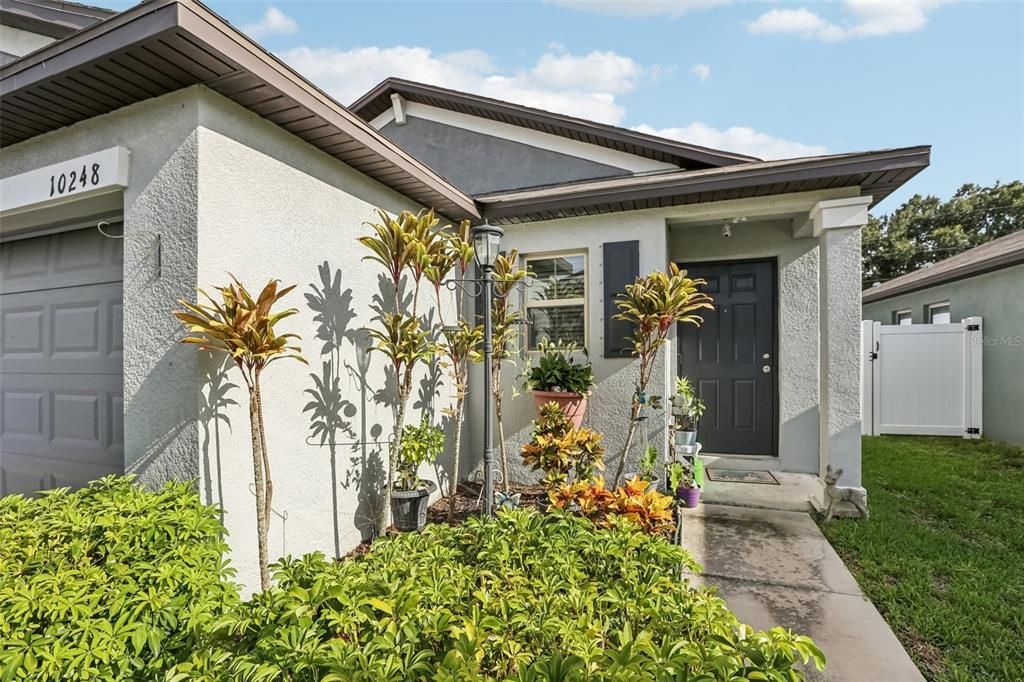 For Sale: $289,900 (3 beds, 2 baths, 1451 Square Feet)