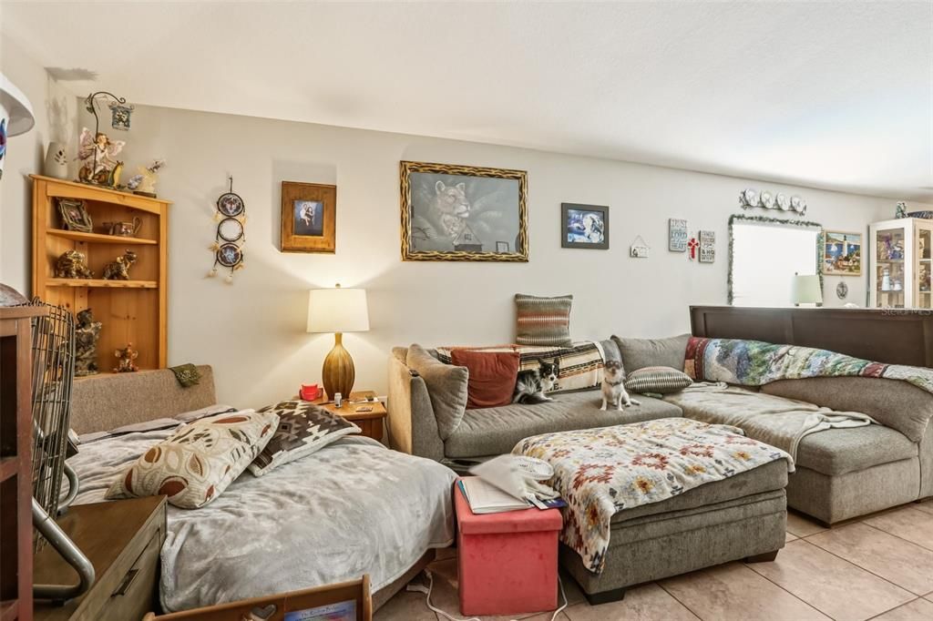 For Sale: $289,900 (3 beds, 2 baths, 1451 Square Feet)