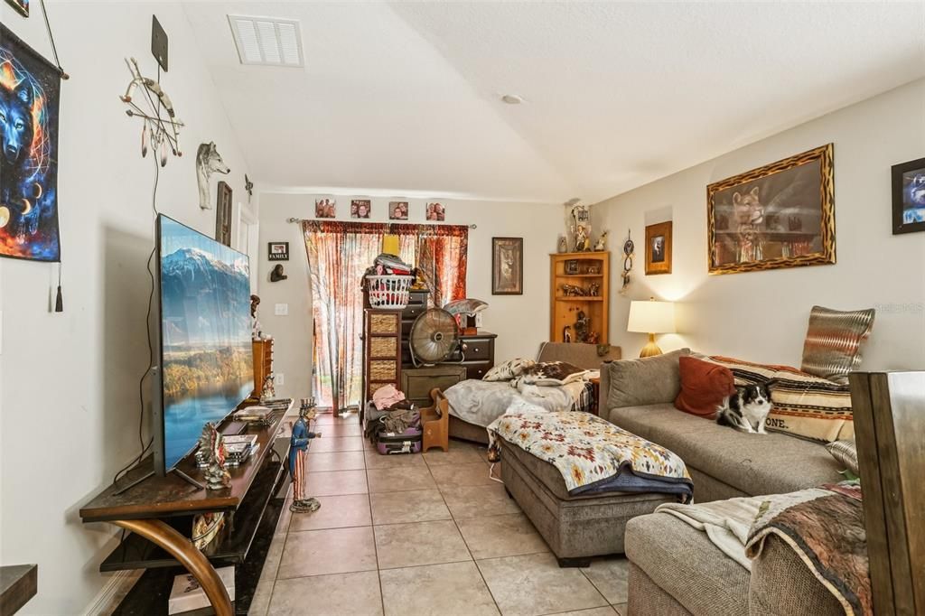 For Sale: $289,900 (3 beds, 2 baths, 1451 Square Feet)