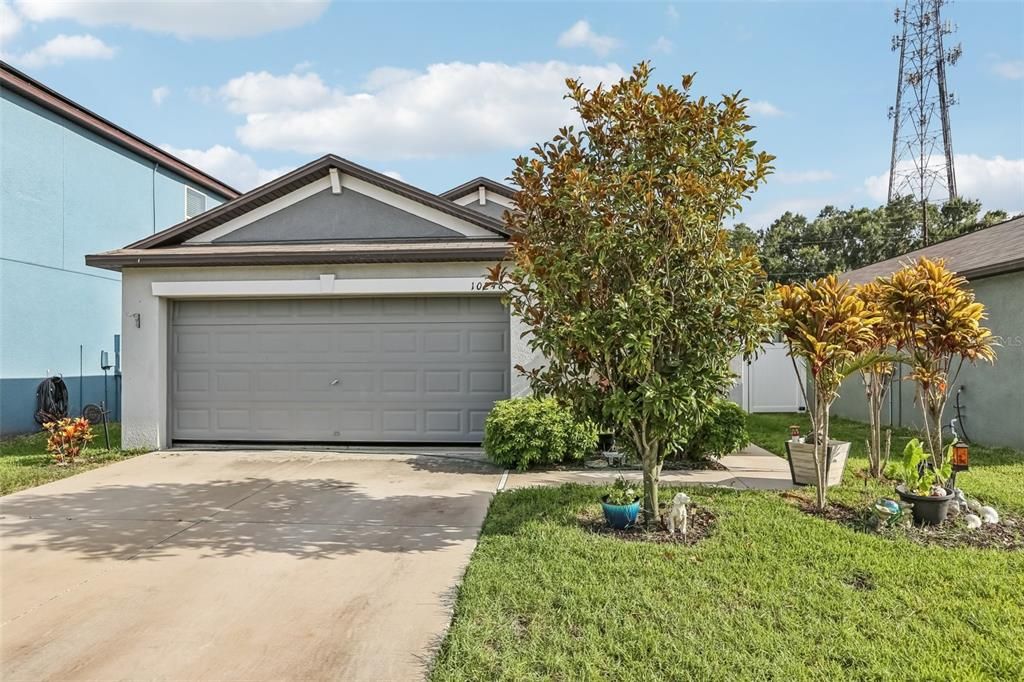 For Sale: $289,900 (3 beds, 2 baths, 1451 Square Feet)