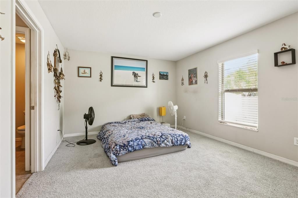 For Sale: $289,900 (3 beds, 2 baths, 1451 Square Feet)