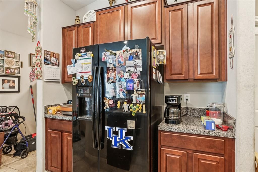 For Sale: $289,900 (3 beds, 2 baths, 1451 Square Feet)