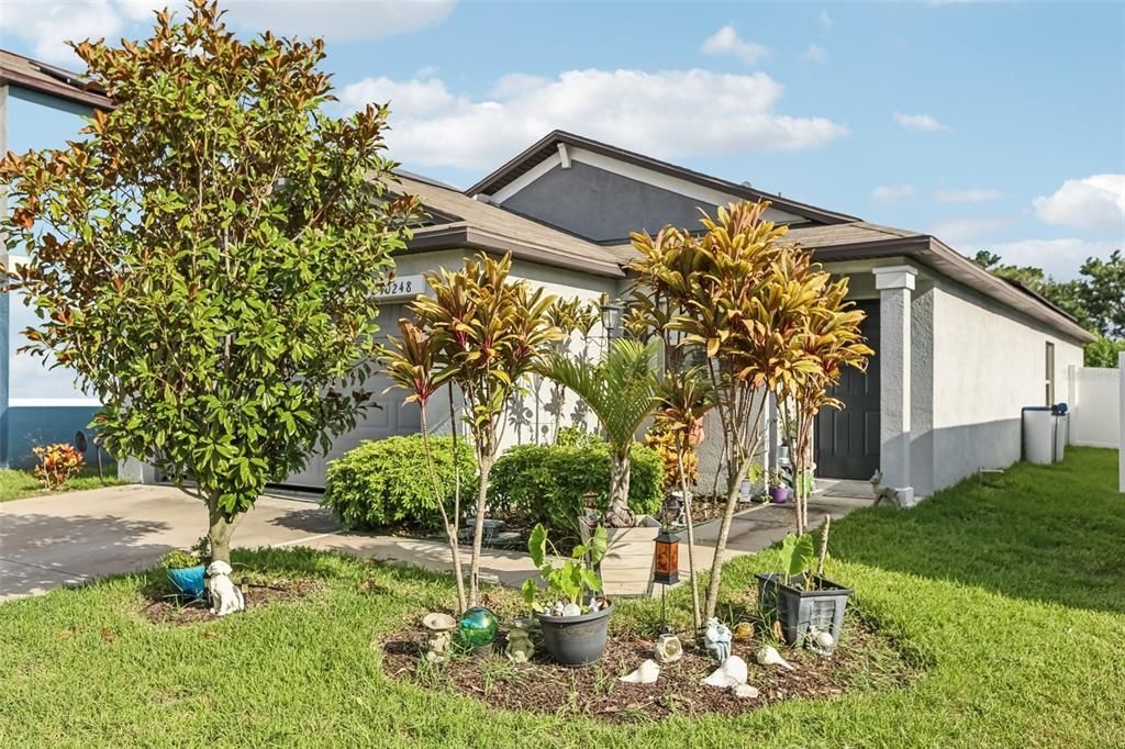 For Sale: $289,900 (3 beds, 2 baths, 1451 Square Feet)