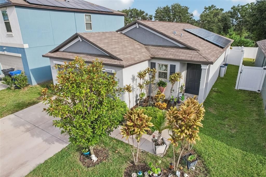 For Sale: $289,900 (3 beds, 2 baths, 1451 Square Feet)