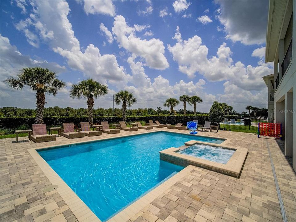 Active With Contract: $1,249,999 (11 beds, 10 baths, 5496 Square Feet)