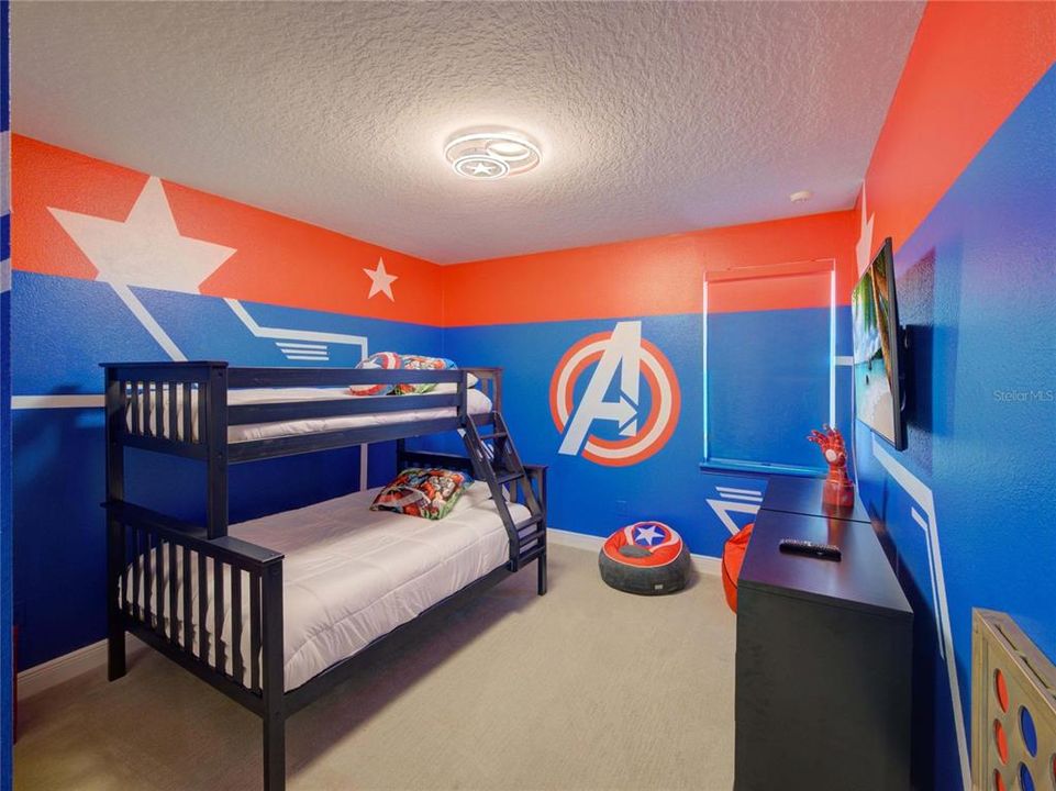 Active With Contract: $1,249,999 (11 beds, 10 baths, 5496 Square Feet)