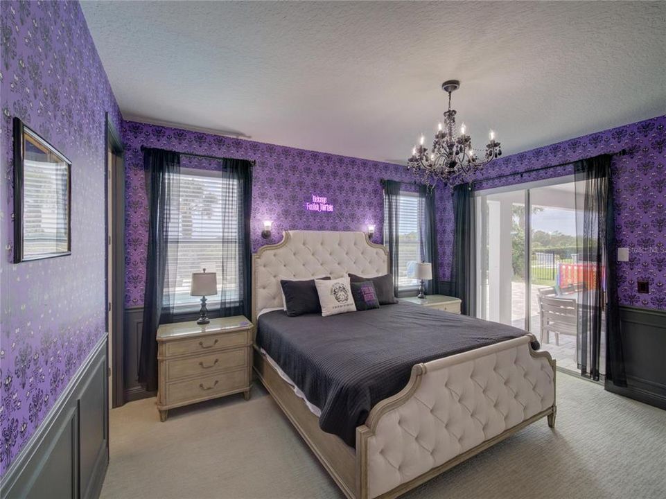 Active With Contract: $1,249,999 (11 beds, 10 baths, 5496 Square Feet)