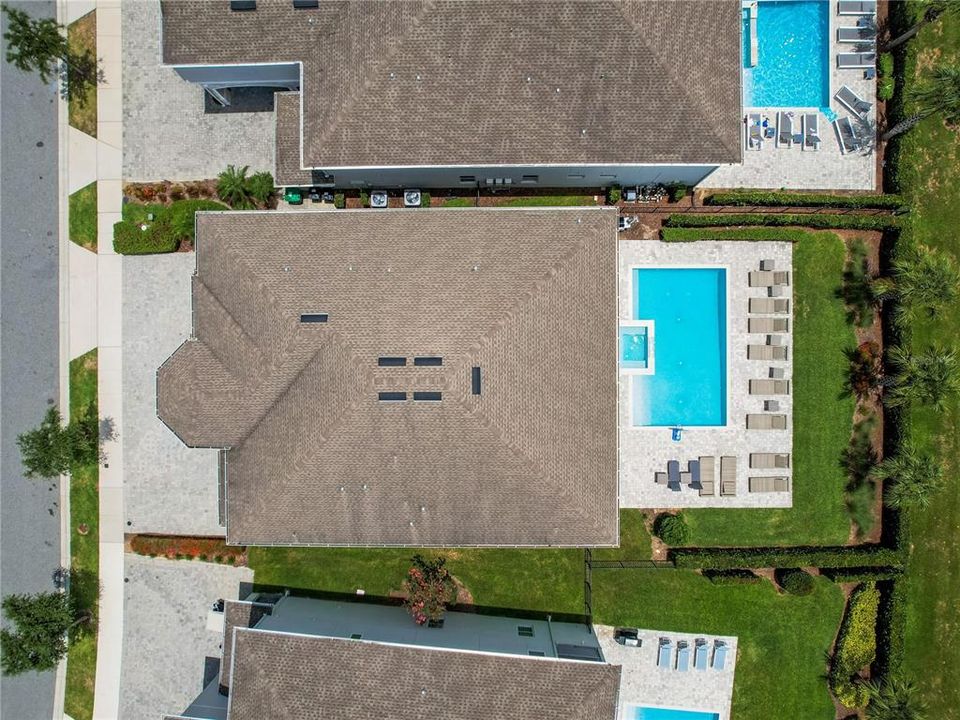 Active With Contract: $1,249,999 (11 beds, 10 baths, 5496 Square Feet)