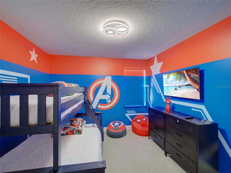 Active With Contract: $1,249,999 (11 beds, 10 baths, 5496 Square Feet)