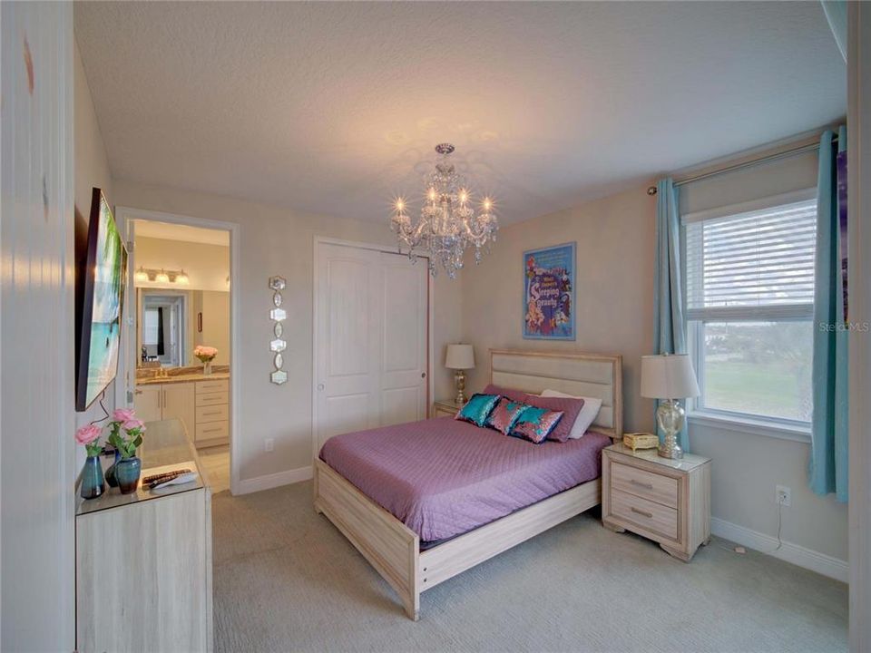 Active With Contract: $1,249,999 (11 beds, 10 baths, 5496 Square Feet)