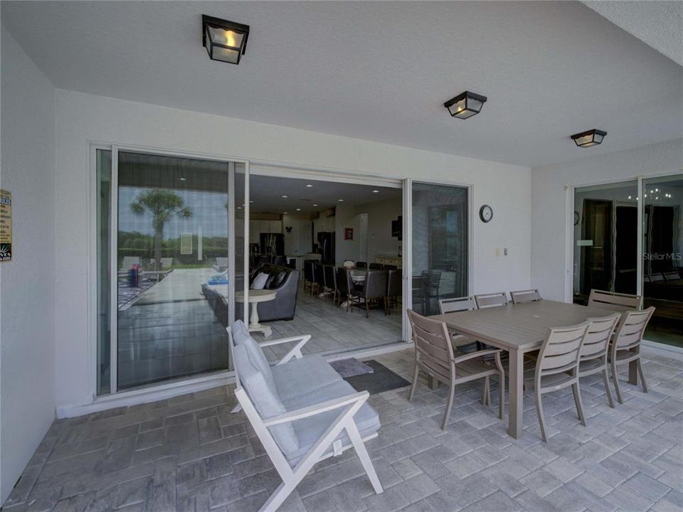 Active With Contract: $1,249,999 (11 beds, 10 baths, 5496 Square Feet)