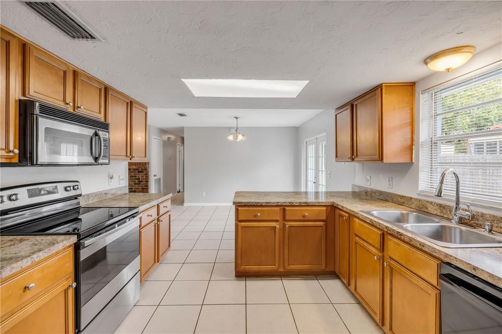For Sale: $264,990 (4 beds, 2 baths, 1534 Square Feet)