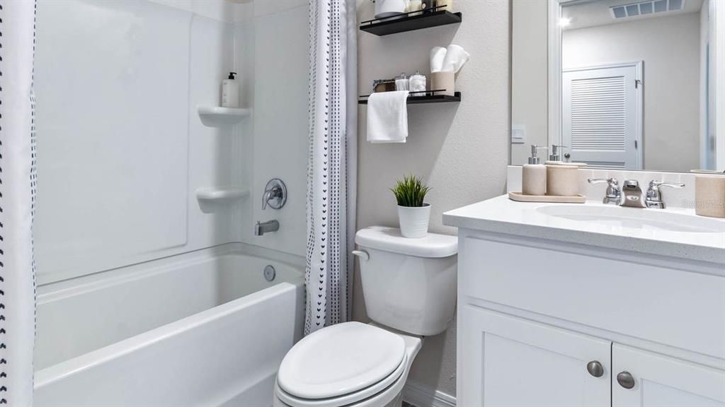 待售: $270,990 (3 贝兹, 2 浴室, 1463 平方英尺)