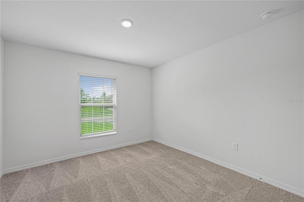 Active With Contract: $282,900 (3 beds, 2 baths, 1270 Square Feet)