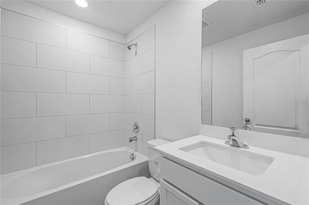 Active With Contract: $282,900 (3 beds, 2 baths, 1270 Square Feet)