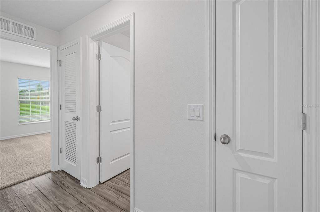 Active With Contract: $282,900 (3 beds, 2 baths, 1270 Square Feet)