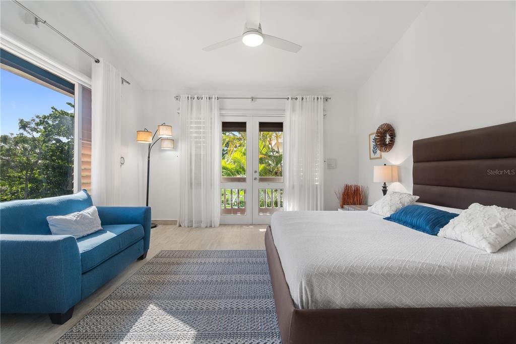 En Renta: $14,000 (3 camas, 4 baños, 3400 Pies cuadrados)