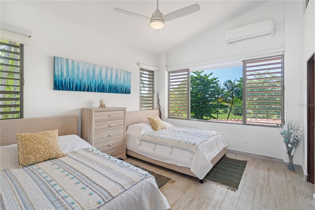 En Renta: $14,000 (3 camas, 4 baños, 3400 Pies cuadrados)