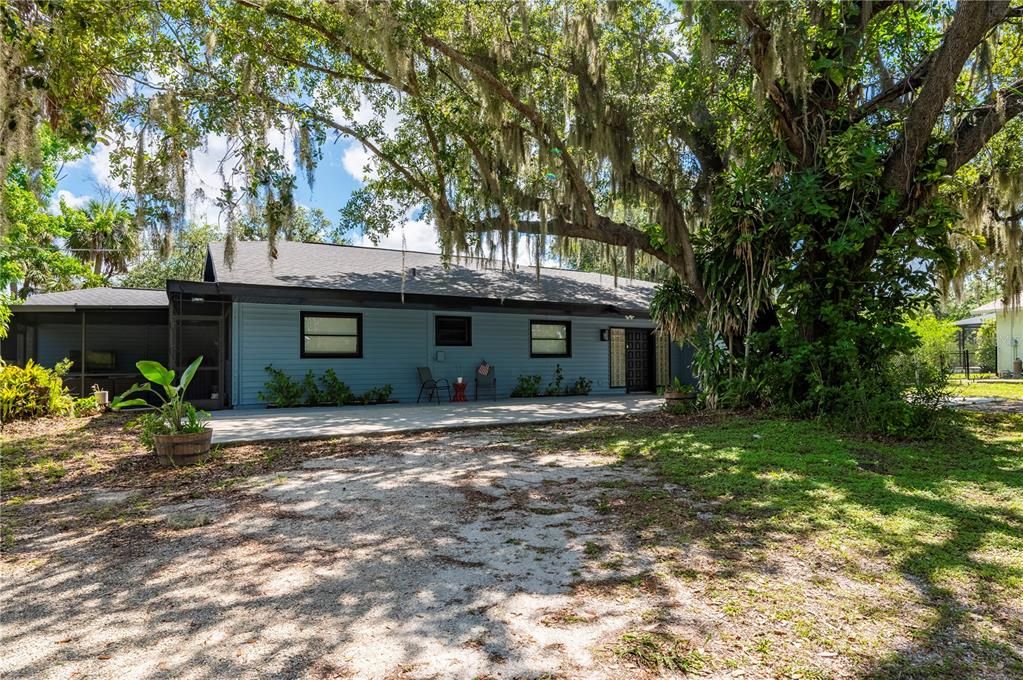 Active With Contract: $405,000 (4 beds, 3 baths, 2312 Square Feet)