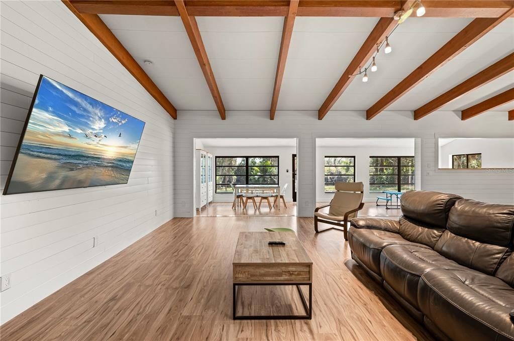 Active With Contract: $405,000 (4 beds, 3 baths, 2312 Square Feet)