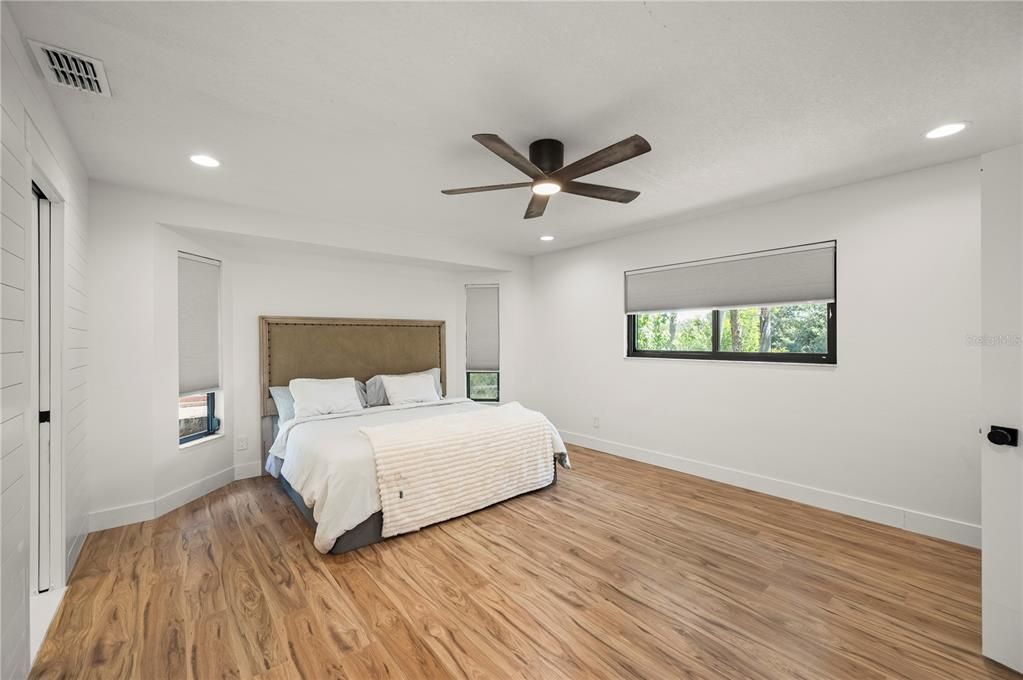 Active With Contract: $405,000 (4 beds, 3 baths, 2312 Square Feet)