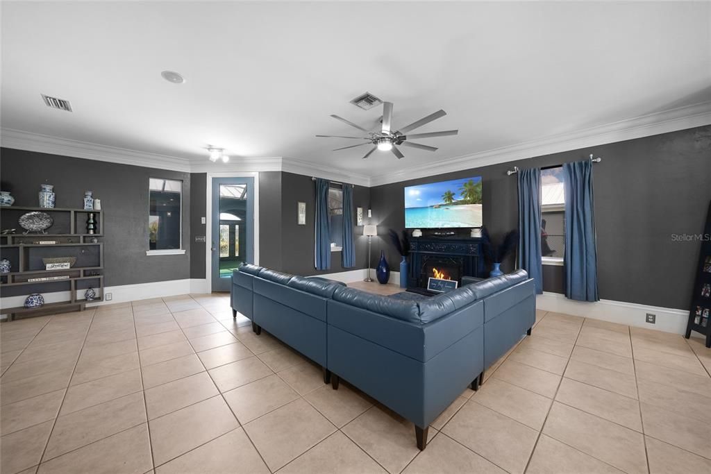 待售: $515,000 (3 贝兹, 2 浴室, 2230 平方英尺)