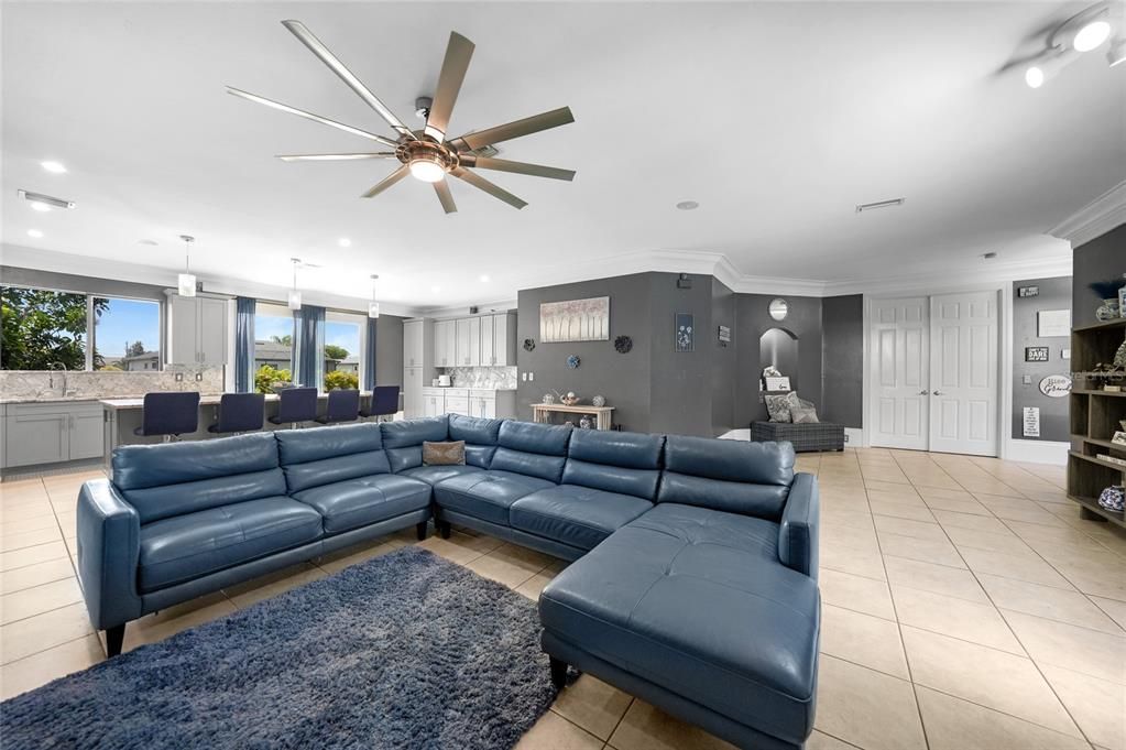 待售: $515,000 (3 贝兹, 2 浴室, 2230 平方英尺)