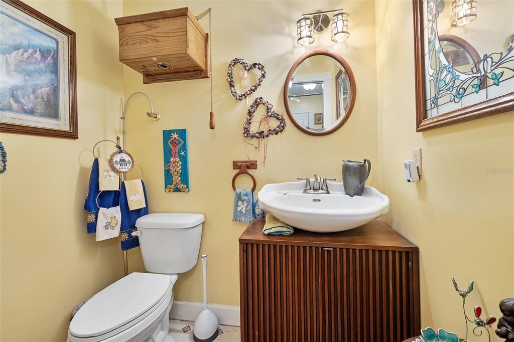 待售: $750,000 (6 贝兹, 4 浴室, 4436 平方英尺)