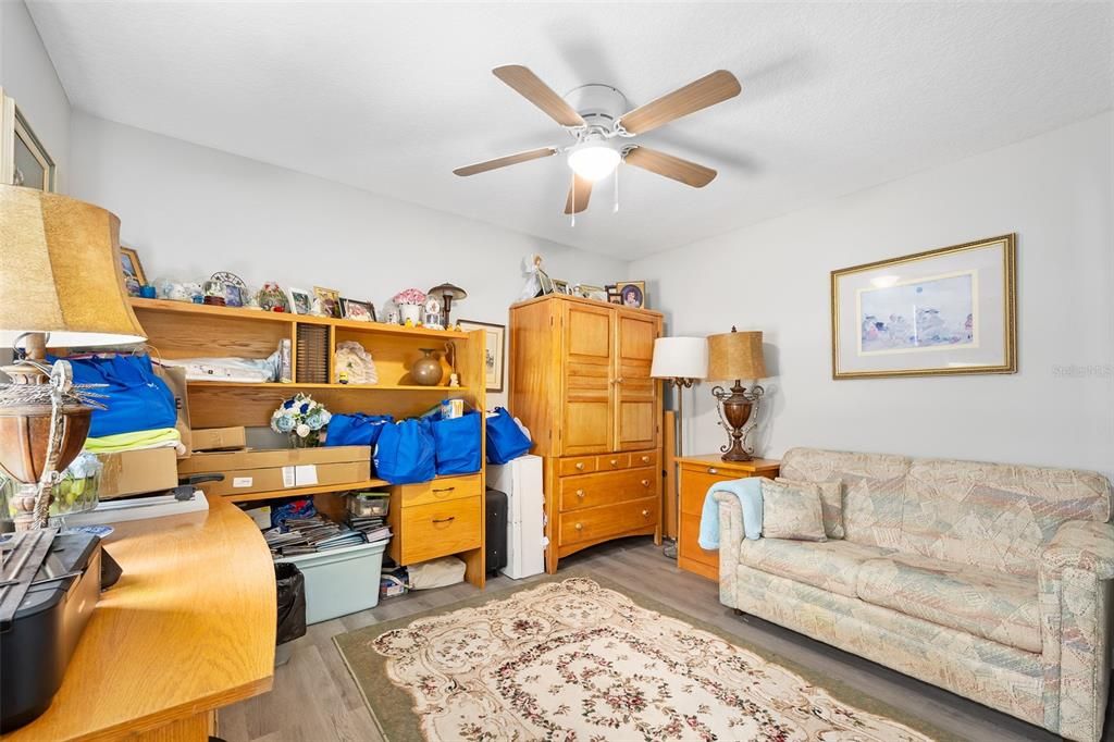 待售: $750,000 (6 贝兹, 4 浴室, 4436 平方英尺)