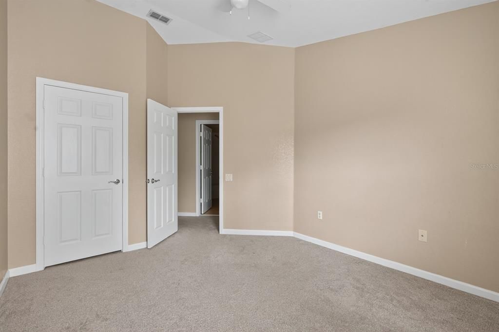 Под контрактом: $2,325 (3 спален, 2 ванн, 1666 Квадратных фут)