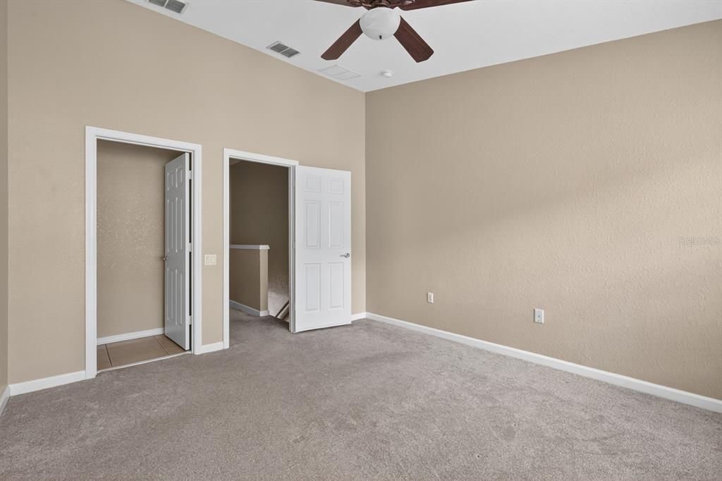 Под контрактом: $2,325 (3 спален, 2 ванн, 1666 Квадратных фут)