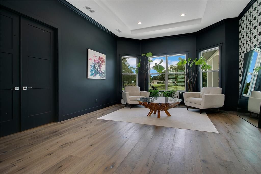 合同活跃: $2,000,000 (4 贝兹, 4 浴室, 3640 平方英尺)