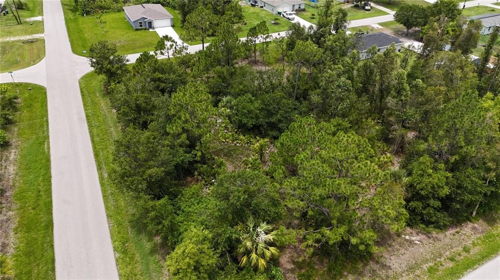 待售: $42,000 (0.37 acres)