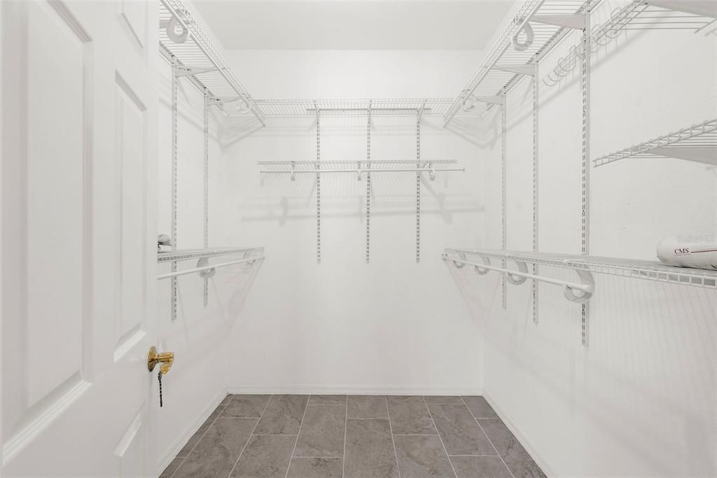 待售: $999,900 (3 贝兹, 2 浴室, 2723 平方英尺)