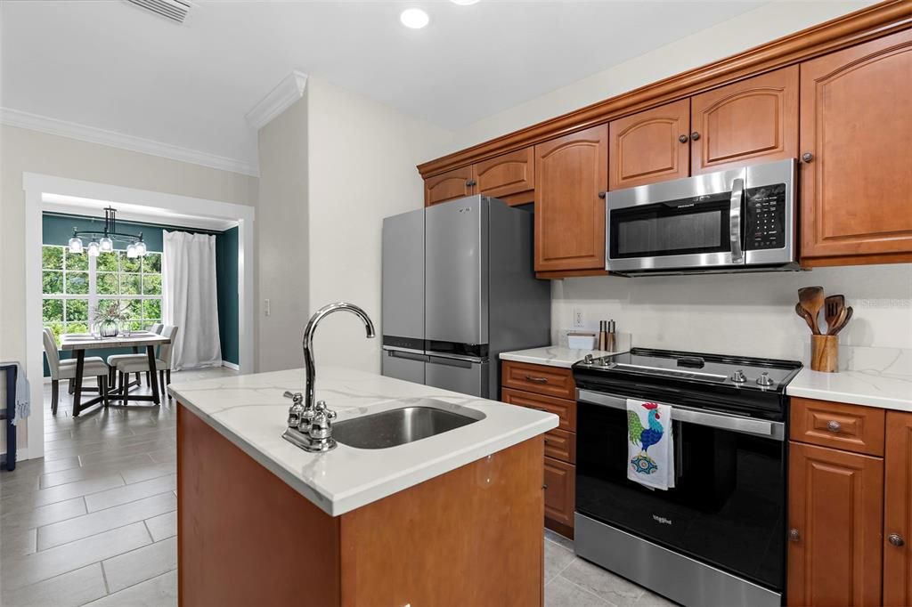 待售: $999,900 (3 贝兹, 2 浴室, 2723 平方英尺)