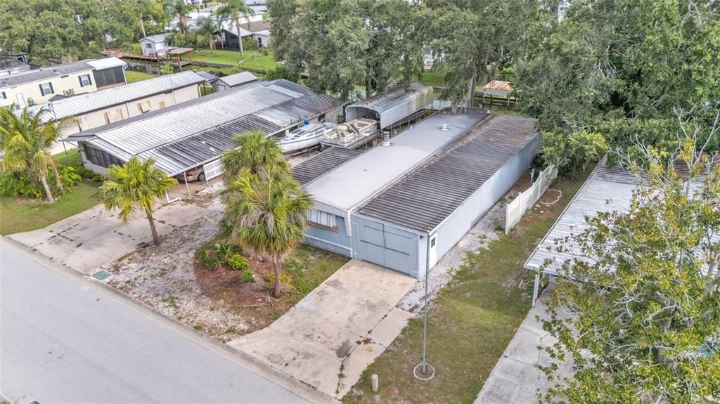 Active With Contract: $89,900 (2 beds, 2 baths, 952 Square Feet)