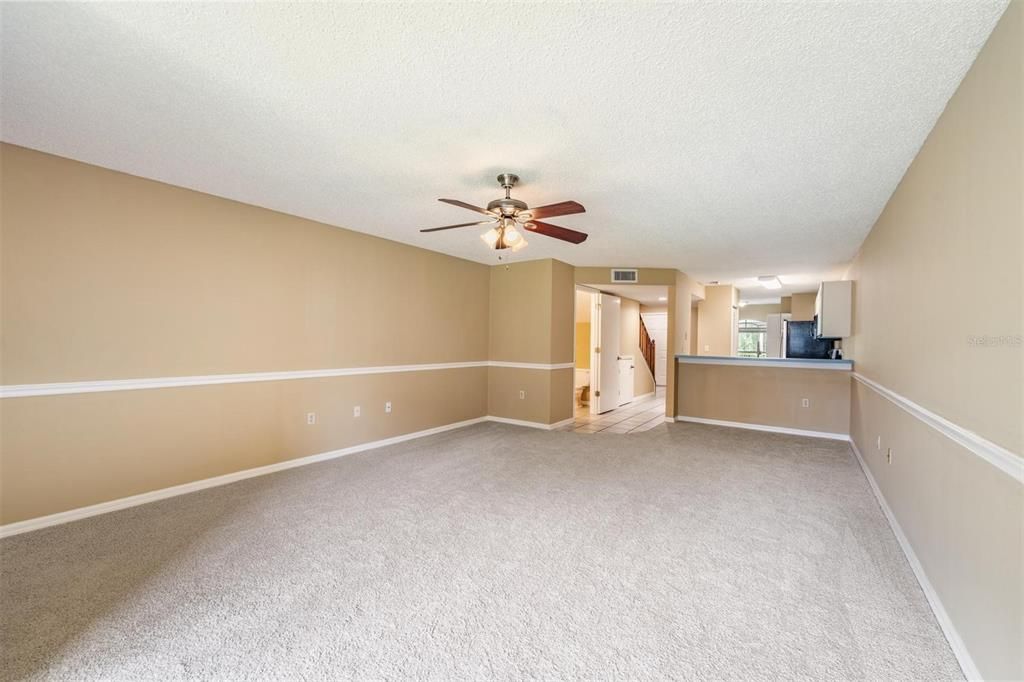 Active With Contract: $235,000 (2 beds, 2 baths, 1475 Square Feet)