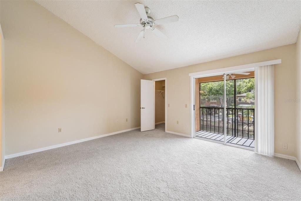 Active With Contract: $235,000 (2 beds, 2 baths, 1475 Square Feet)