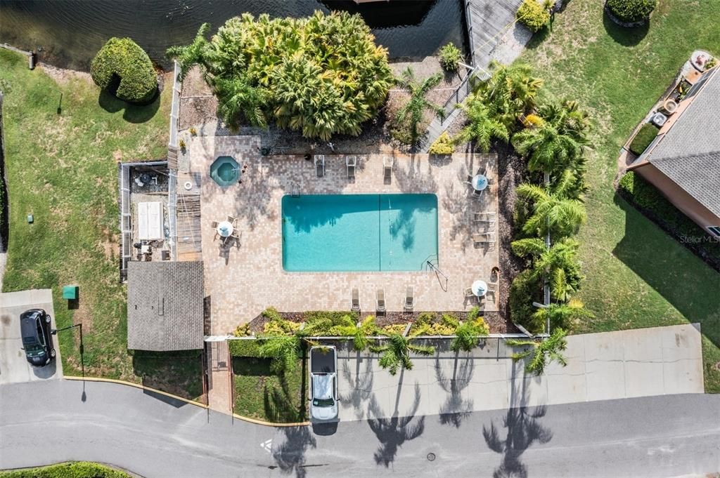 Active With Contract: $235,000 (2 beds, 2 baths, 1475 Square Feet)