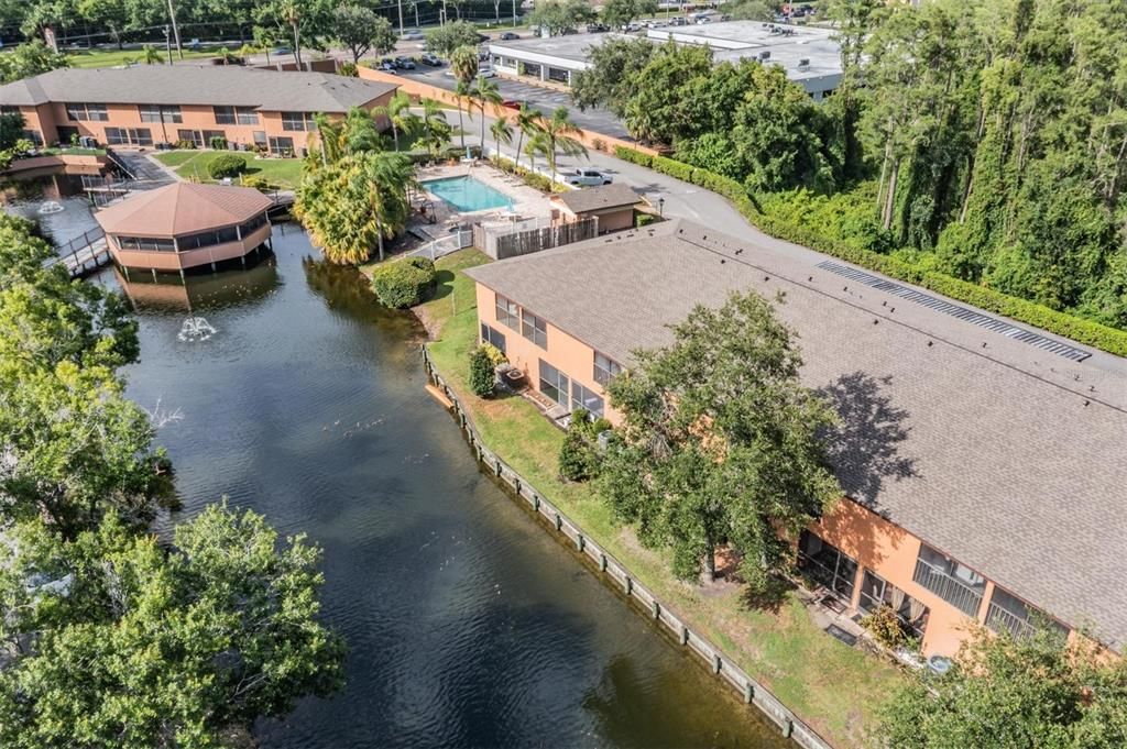 Active With Contract: $235,000 (2 beds, 2 baths, 1475 Square Feet)