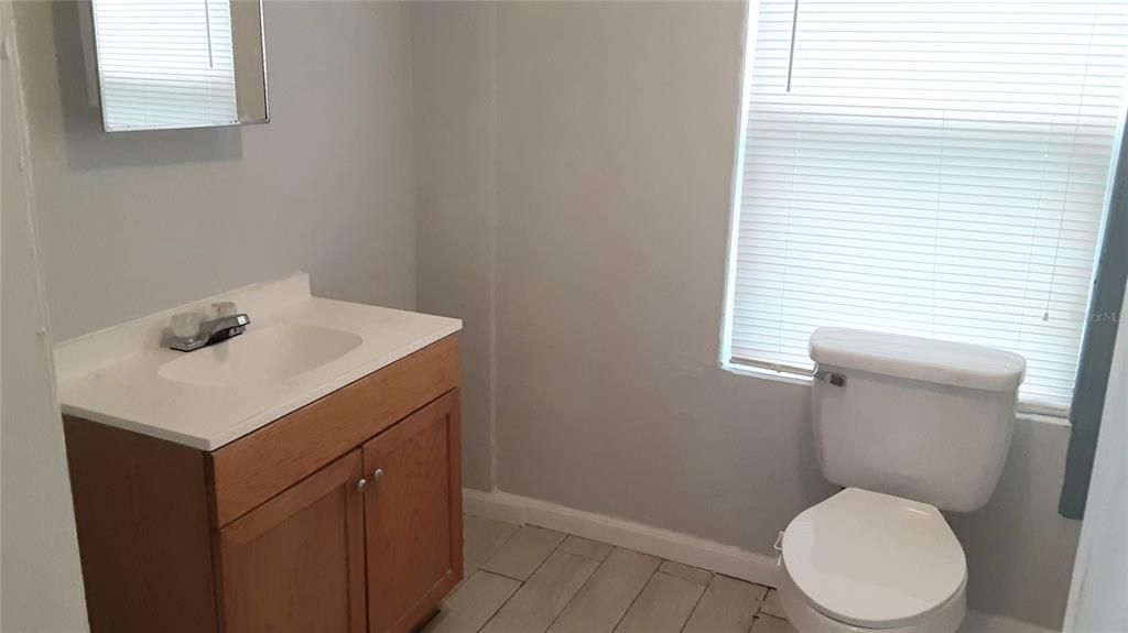 待售: $449,900 (4 贝兹, 0 浴室, 2220 平方英尺)