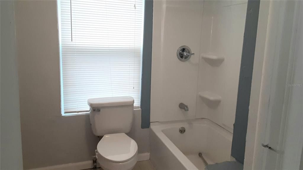 待售: $449,900 (4 贝兹, 0 浴室, 2220 平方英尺)