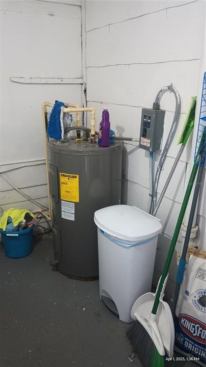 待售: $449,900 (4 贝兹, 0 浴室, 2220 平方英尺)