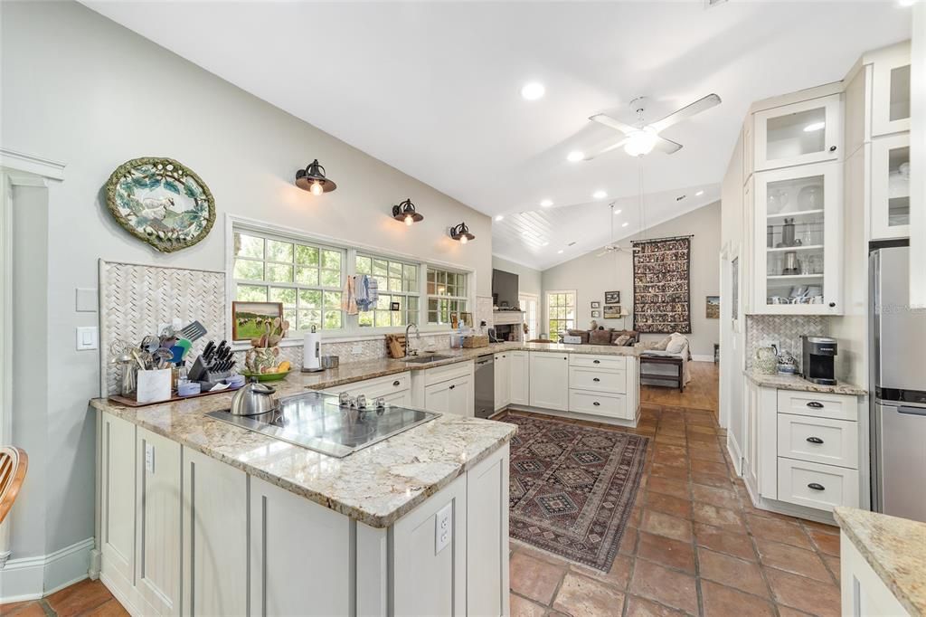 For Sale: $1,965,000 (4 beds, 2 baths, 2866 Square Feet)